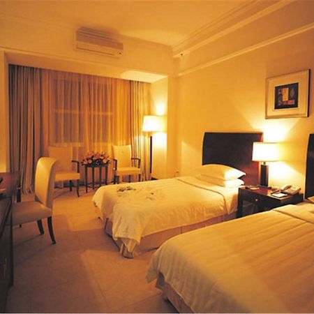 Clifford Golden Lake Hotel Foshan Habitación foto