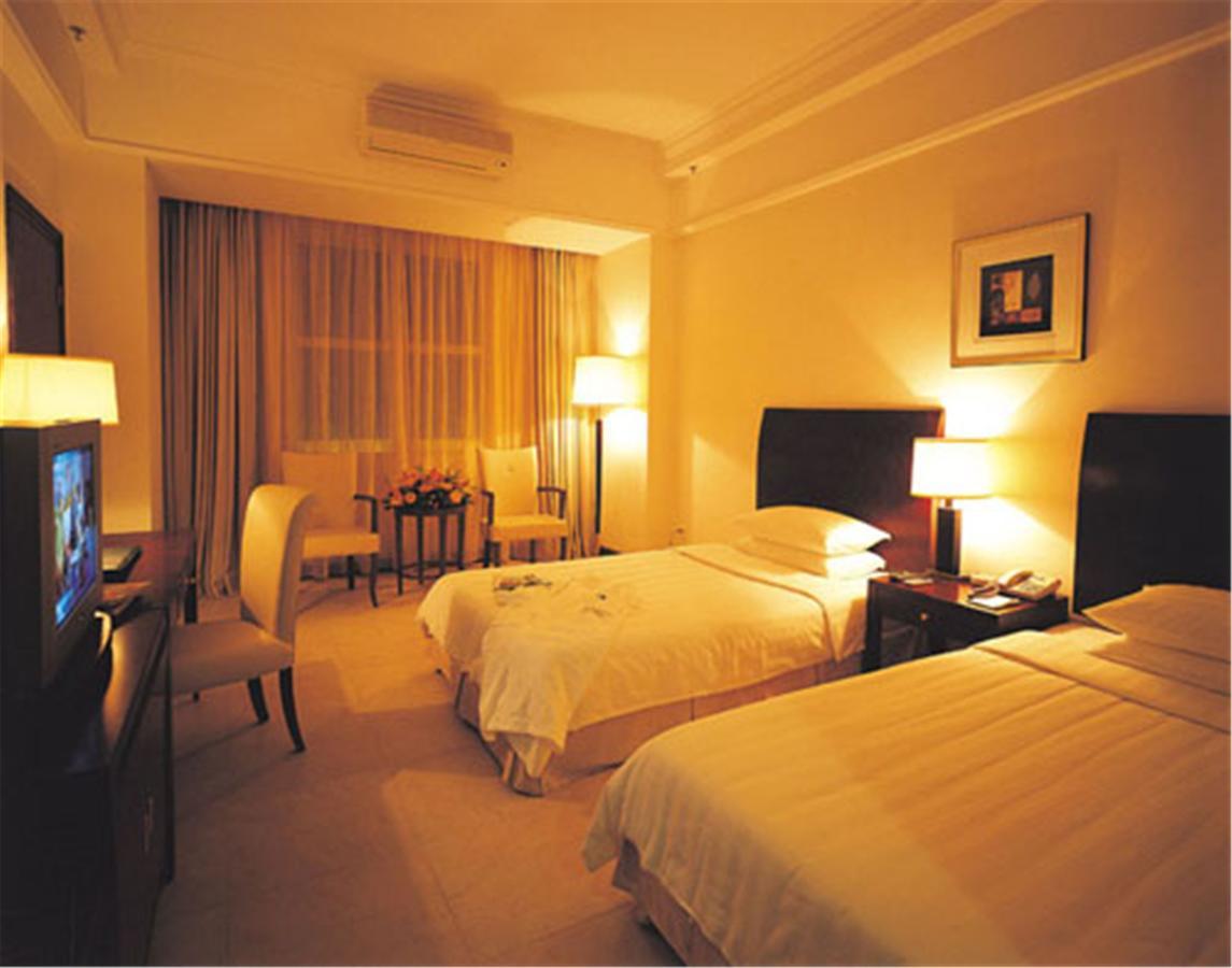 Clifford Golden Lake Hotel Foshan Habitación foto